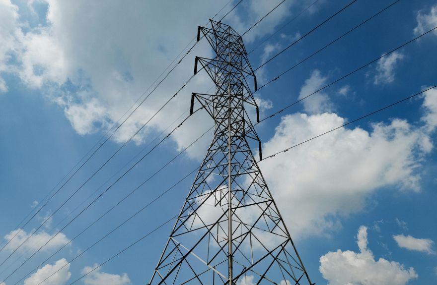 Gandrīz miljards elektrotīklam: "Augstsprieguma tīkls" plāno vērienīgus ieguldījumus Baltijā