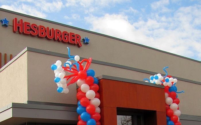 "Hesburger" investējis 1,2 miljonus eiro jauna restorāna izveidē Olainē