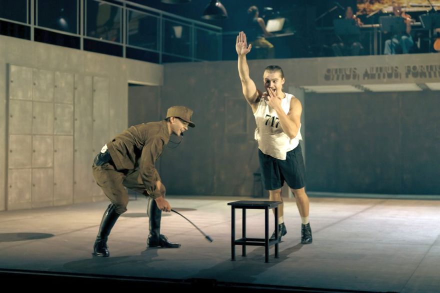 Hitlers patiešām bija ļoti slikts. Pārdomas pēc Brehta "Impērijas" Valmierā