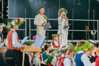FOTO: Dzintaros ar plašu programmu atzīmēti vasaras saulgrieži