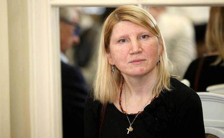 Ieva Struka. Dailes izrāviens plašos ūdeņos