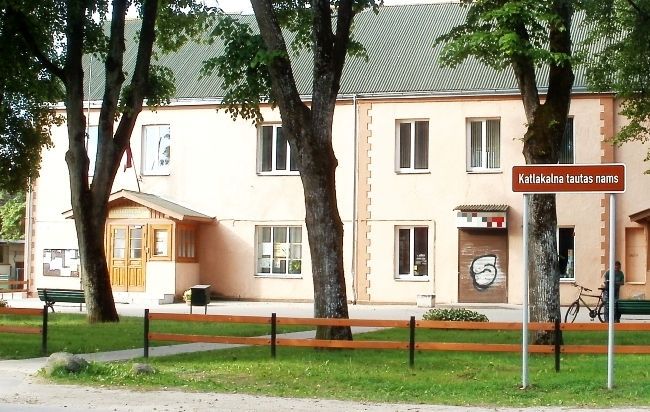 Improvizācijas šovs "Smieties nav aizliegts" Katlakalnā