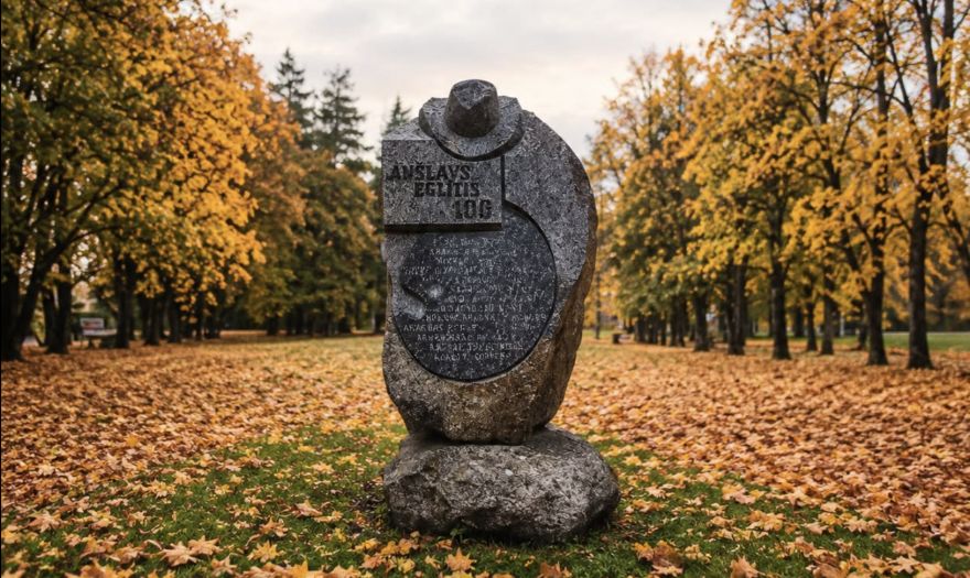 Inciems svin savas leģendas 120. jubileju - godināts rakstnieks Anšlavs Eglītis