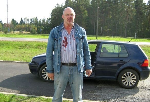 Inčukalna novada deputātu kautiņš pie moteļa "Sorbas" jeb "Ar trubu pa aci"