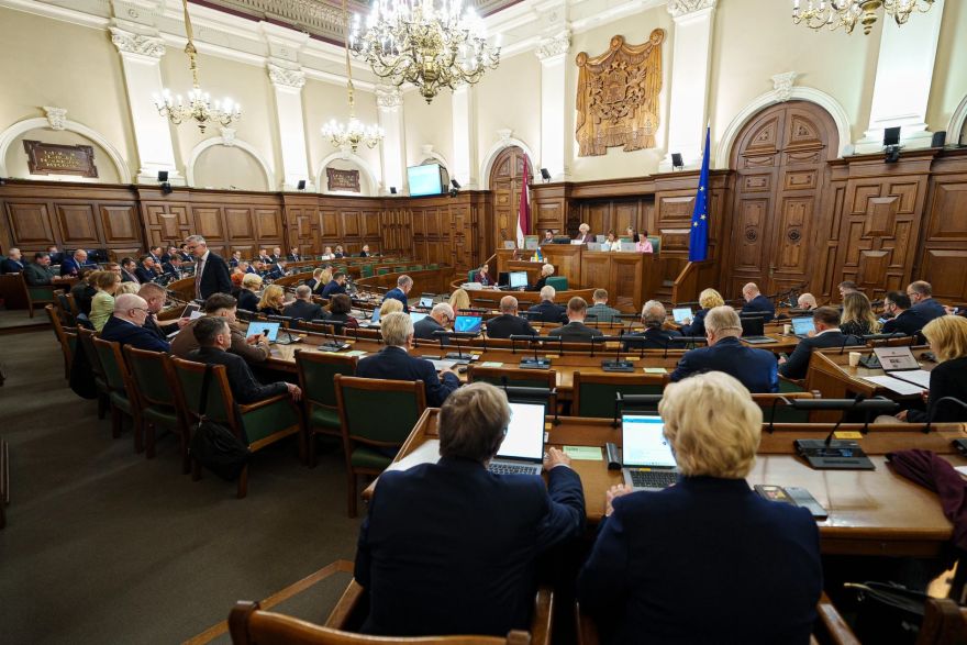 “Ir tikai divi dzimumi!” - balsojums Saeimā uzspridzina sociālos tīklus