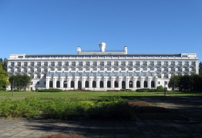 Izgāzusies jau trešā Ķemeru sanatorijas izsole; kāds tās potenciālais pircējs vēlējies atvērt skolu, taču likumdošana to liedz