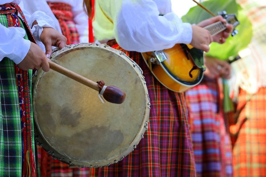 Izsludināta pretendentu pieteikšana Tradicionālās kultūras izcilības balvai tautas mūzikas nozarē