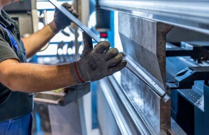 Janvārī rūpniecības produkcijas apjoms Latvijā samazinājies par 4,5 %