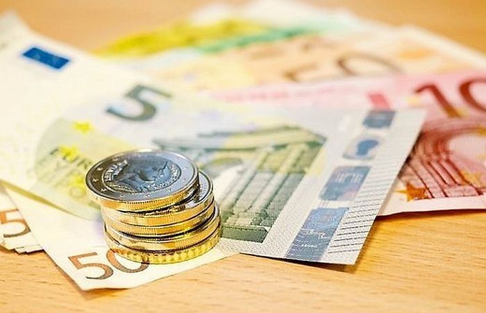 Jaunais algu modelis skolotājiem atņems vairāk nekā 100 eiro