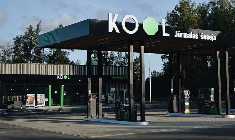 Jaunajā "Kool Latvija" degvielas uzpildes stacijā pie Jūrmalas šosejas ieguldīti 1,3 miljoni eiro