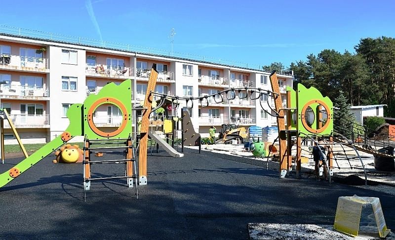 Jaunmārupes parkā turpinās ievērojami labiekārtošanas darbi