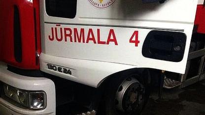 Attēls rakstam: Jūrmalā degusi vienstāva ēka, Ķekavas novadā – vieglā automašīna