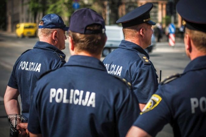 Jūrmalā policija aizturējusi divus narkomānus un divas narkodīleres