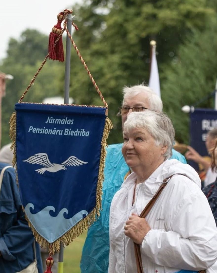 Jūrmalas senioru izglītība – no bērnu autiņiem līdz drosmīgiem izglītības piedāvājumiem