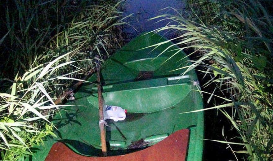 Kā baudīt tēvzemes dabu, laivojot pa upi, kurā nav ūdens