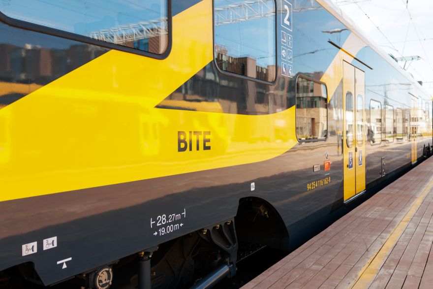 Kā sauc tavu vilcienu? Turpmāk katram no 32 Latvijā kursējošiem elektrovilcieniem būs savs vārds