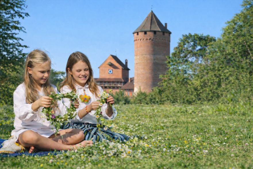 Kādi laikapstākļi gaidāmi Jāņu dienā? Ir arī labas ziņas