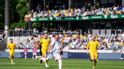 Attēls rakstam: Kaimiņi maķenīt pārāki: Latvijas futbolisti Baltijas kausa mačā pēcspēles sitienu sērijā zaudē Lietuvai