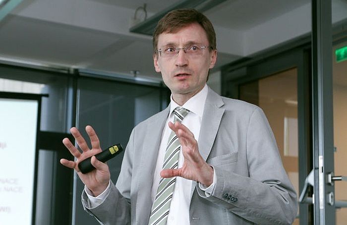 Kaktiņš: Lai veicinātu Covid-19 ierobežojumu ievērošanu, valdībai jāpaaugstina sabiedrības uzticēšanās