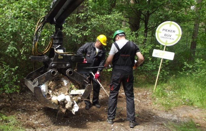 Kampaņas "Pieķer būvgružotāju!" organizatori vēlas mainīt būvatļauju saņemšanas kārtību