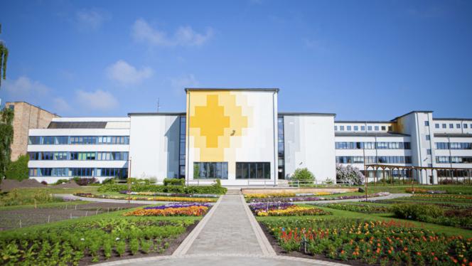 Attēls rakstam: Kāpēc vieniem pienākas, bet citiem ne? Jūrmalā atklājas mulsinoša situācija ar skolēnu pusdienām
