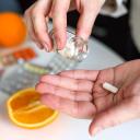 Attēls rakstam: Katrs ceturtais iedzīvotājs saaukstējoties lieto vitamīnus. Kā tos pareizi lietot?