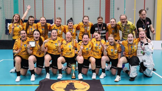 Attēls rakstam: Ķekavas florbolistēm otro gadu pēc kārtas Latvijas virslīgas bronza