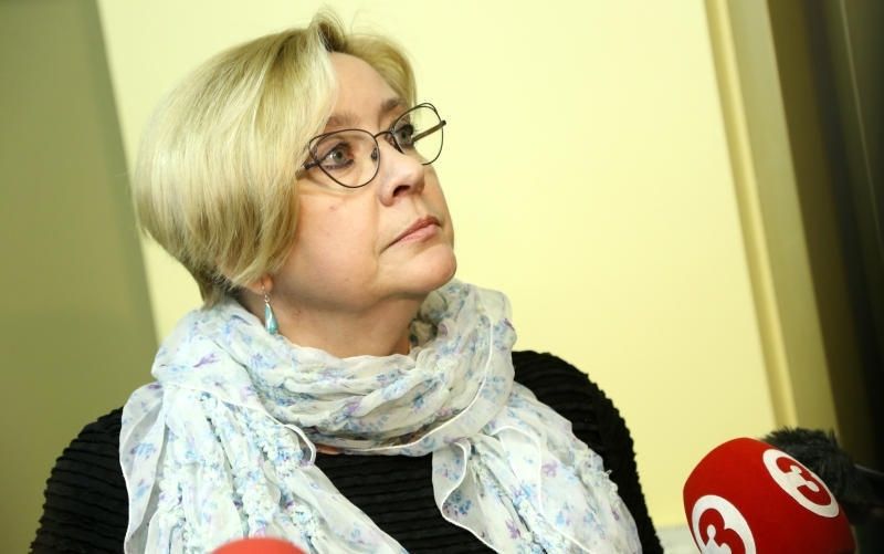 Ķezbere domā par NEPLP vadītājas amata atstāšanu (papildināta)