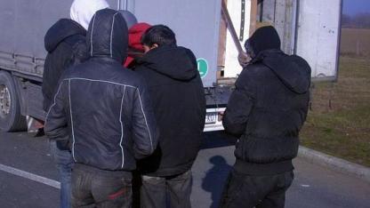 Attēls rakstam: Ko darīt ar nelegālajiem imigrantiem? Kā domā iedzīvotāji?