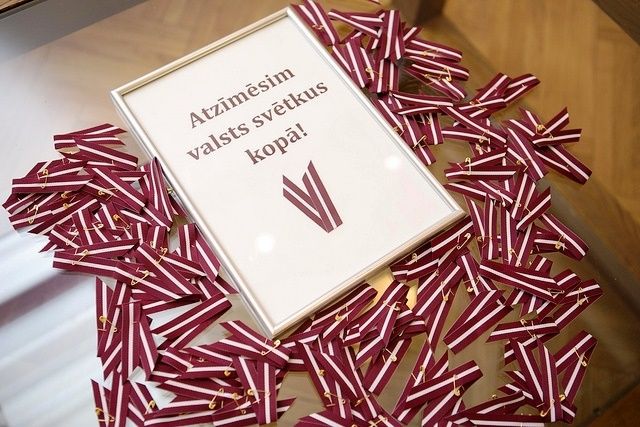 Komentārs: Svinēt, ne pieminēt