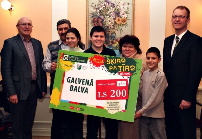 Kopš jūlija Mārupē pārstrādei nodotas 46,8 tonnas atkritumu; apbalvots "laimīgais" šķirotājs