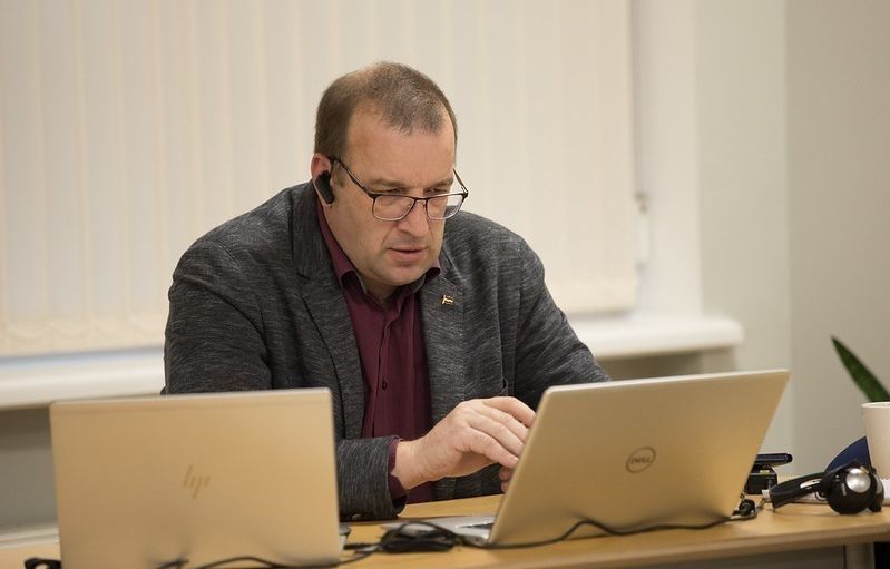 "KPV LV" valde atsauc parakstu no koalīcijas līguma, bet "KPV LV" frakcijas vadība to neatbalsta