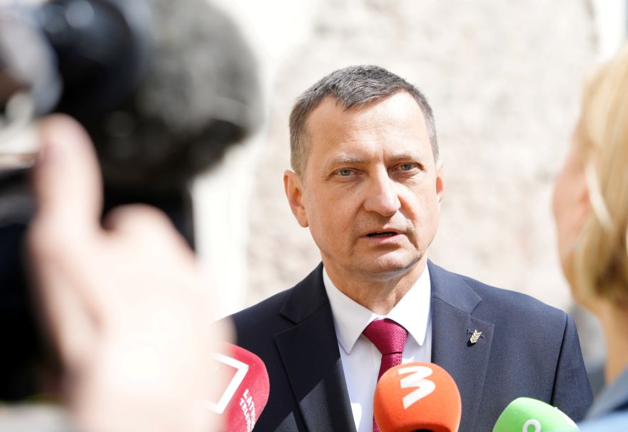 Krauze: "Nebiju aizturēts!", prokuratūra saka pretējo un sāk kriminālprocesu