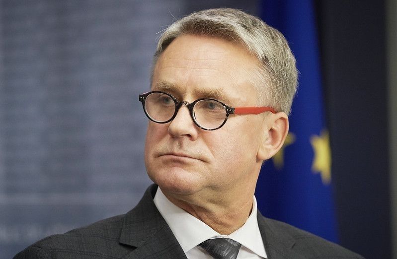 Kultūras ministrs izvairīgs par iespējamajiem risinājumiem mediju darbības jautājumā, taču sola tos drīz prezentēt