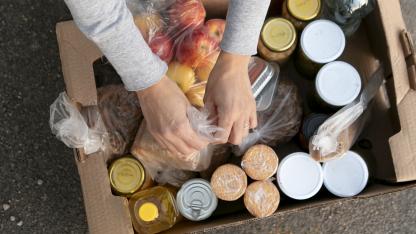 Attēls rakstam: Kuros Pierīgas novados cilvēki bijuši visdāsnākie? Atklāti pārtikas ziedojumu rezultāti