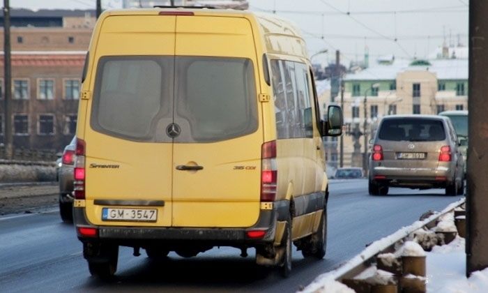 Lasītājs: Kāpēc mikriņā jāmaksā tik dārgi par dažām pieturvietām?