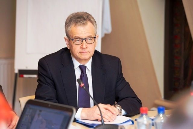 Latkovskis: patvēruma meklētāju gausai uzņemšanai ir gan plusi, gan mīnusi