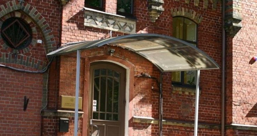 Latvijā miris otrais Covid-19 slimnieks - viens no "Zilā Krusta" klientiem