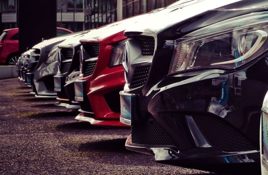 Latvijā pārdoto jauno vieglo automašīnu skaits deviņos mēnešos pieaudzis par 6,5%