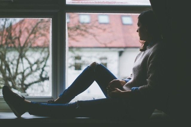 Latvijā strauji izplatījusies suicidālā spēle "Zilais valis"
