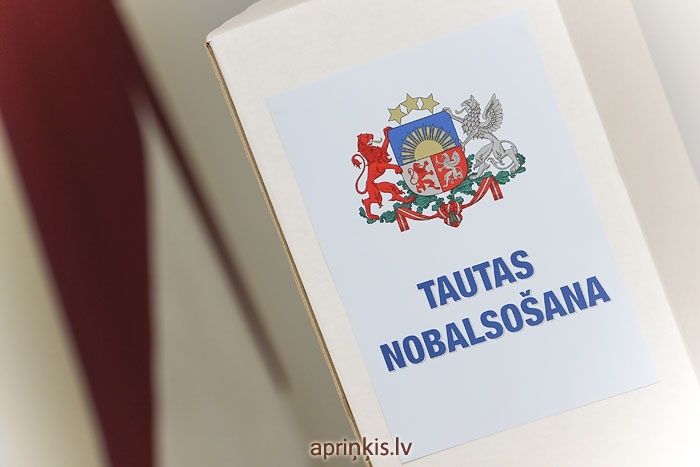 Latvija un Pierīga pārliecinoši saka «Nē!» otrai valsts valodai (papildināta 18:00)