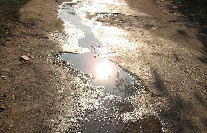 "Latvijas autoceļu uzturētājs" salabojis bīstamās bedres 9764 kvadrātmetru platībā