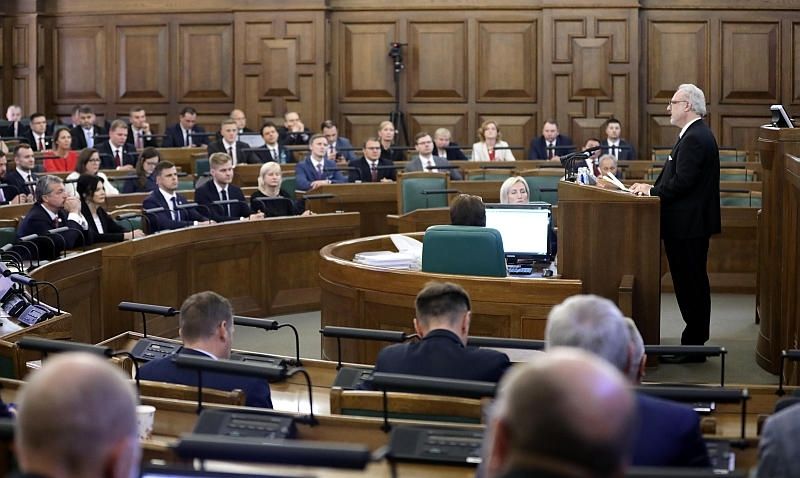 Levits pēc ievēlēšanas sola būt par visu Latvijas pilsoņu prezidentu