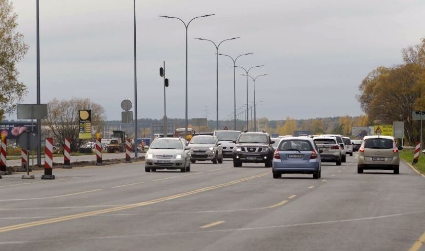 Līdz 2040.gadam 1020 kilometrus valsts galveno autoceļu plāno pārbūvēt par četrjoslu ātrgaitas ceļiem