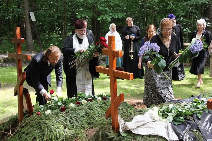 Līdz ar pārapbedīšanu senču zemē Siguldā aizvērtas Kropotkinu dzimtas lappuses