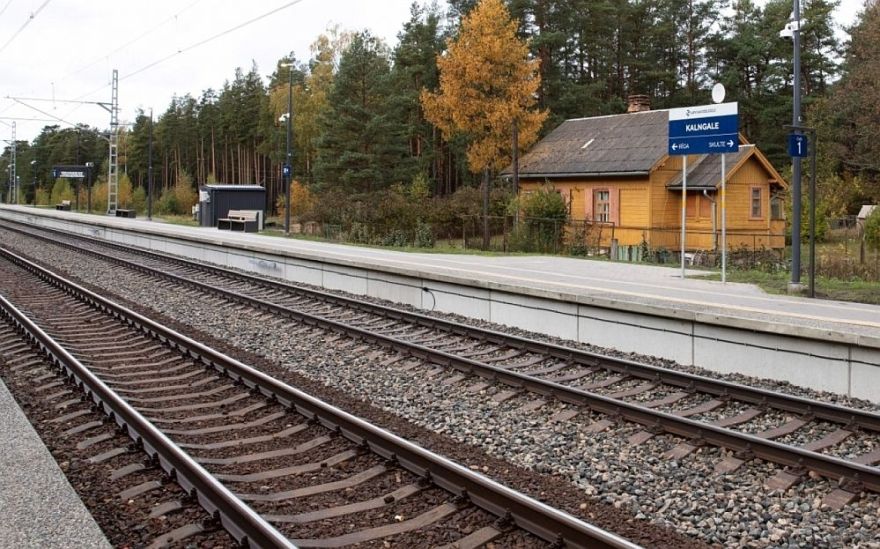 Līdz gada beigām pagaidu ekspluatācijā plānots nodot modernizētās pasažieru platformas Gaujā, Lilastē un Ķīšupē