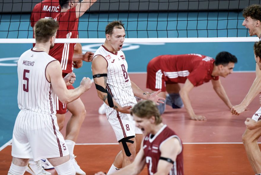 Lielisks sniegums mūsu volejbola izlasei! Tā nodrošina vietu Eiropas čempionāta astotdaļfinālā