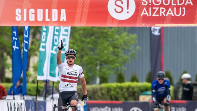 Attēls rakstam: "LVM MTB un Gravel maratona" posmā Siguldas kāpumos vinnē Muižnieks un Rodionova
