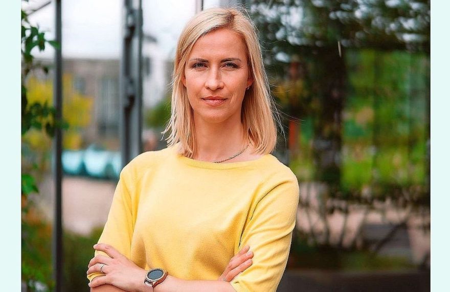 Mākslīgais intelekts pilda mājas darbus un draudzējas ar jūsu bērnu. Kas jāzina vecākiem?