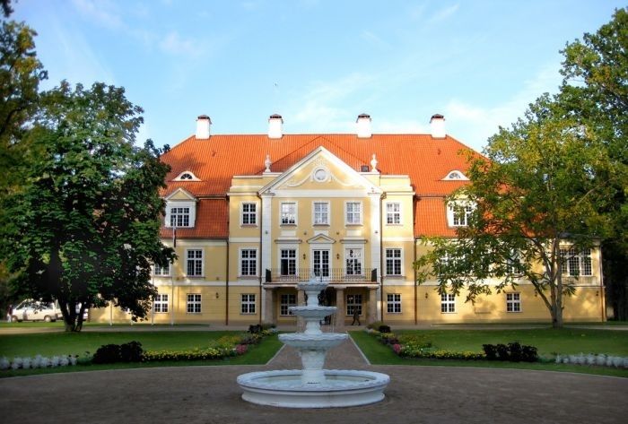 Mālpilī skanēs jauna akustiskā koncertprogramma "Tu esi atnākusi"